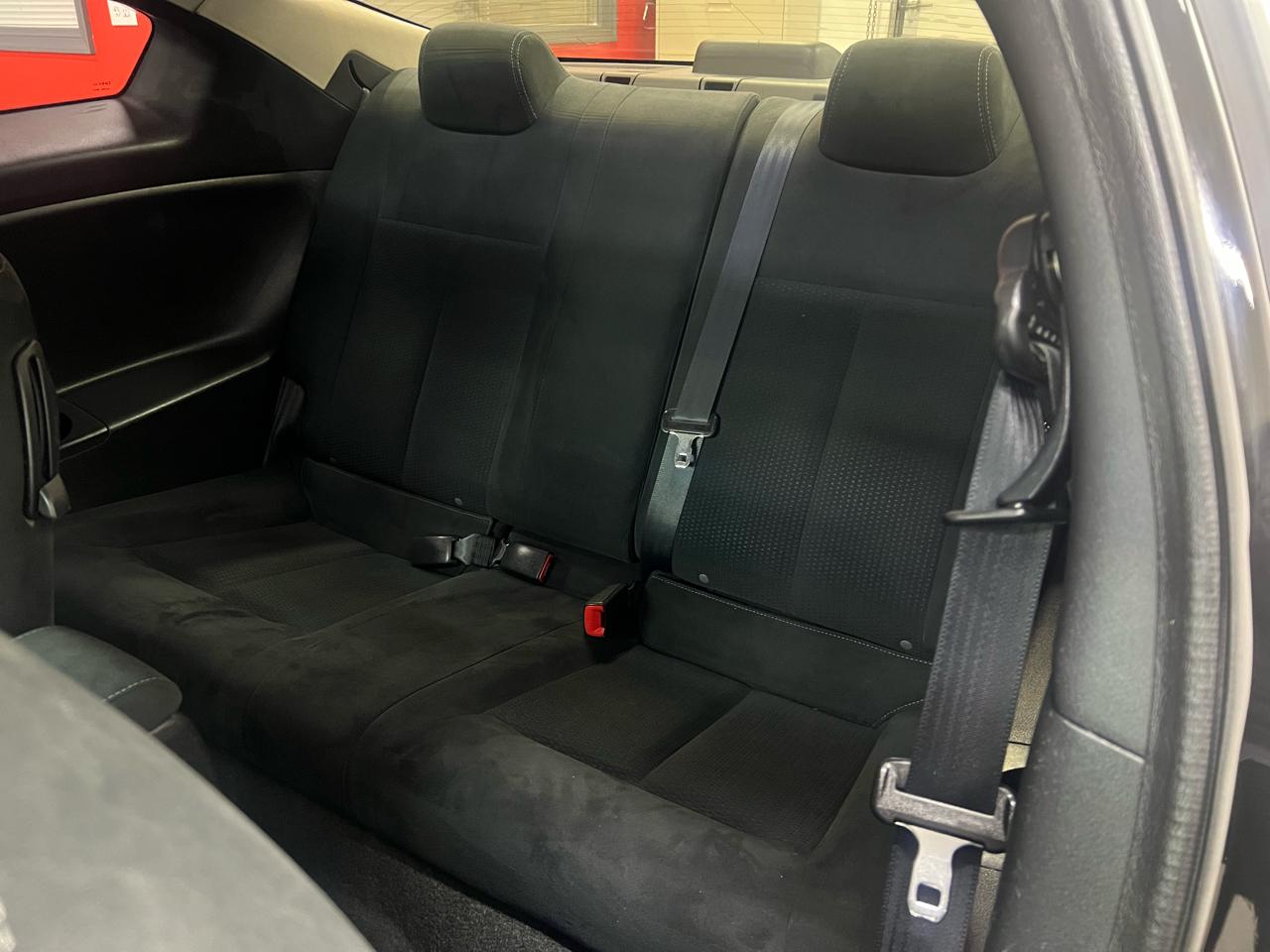 Nissan Altima 2.5 S 6M/T Coupe 2011