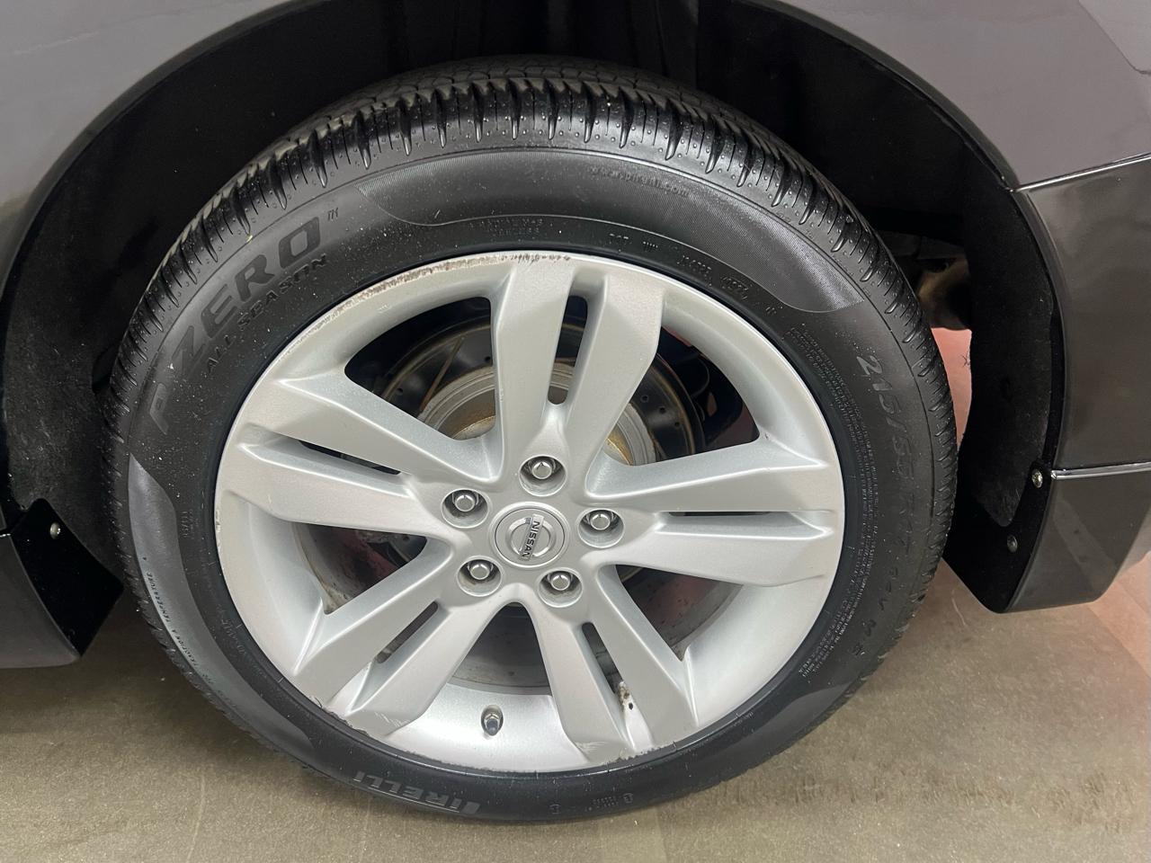 Nissan Altima 2.5 S 6M/T Coupe 2011