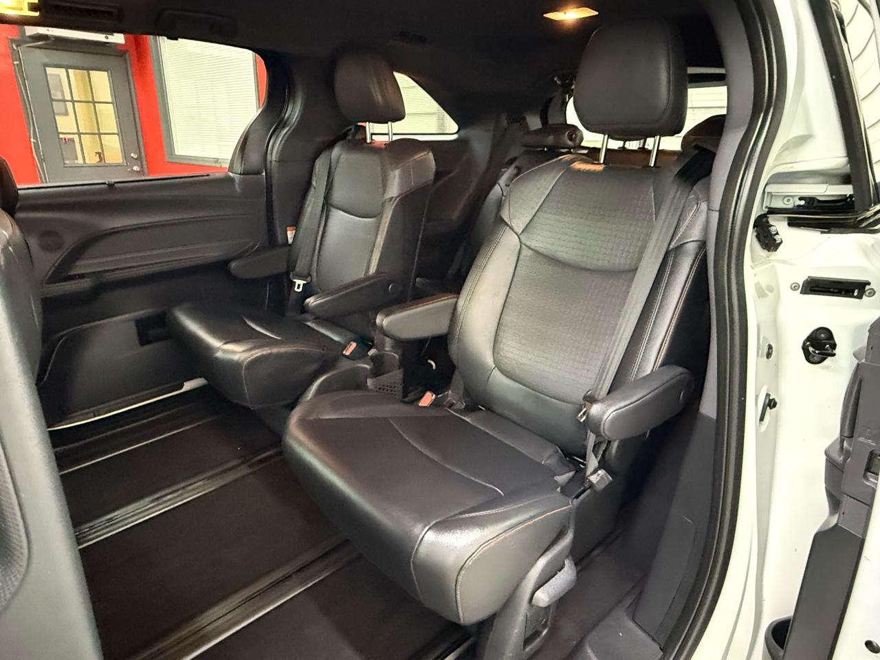 Toyota Sienna XSE 7-Passenger 2021