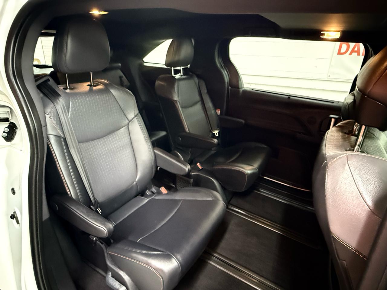 Toyota Sienna XSE 7-Passenger 2021