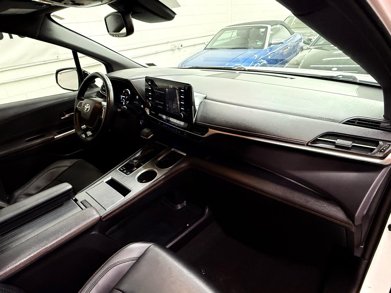 Toyota Sienna XSE 7-Passenger 2021