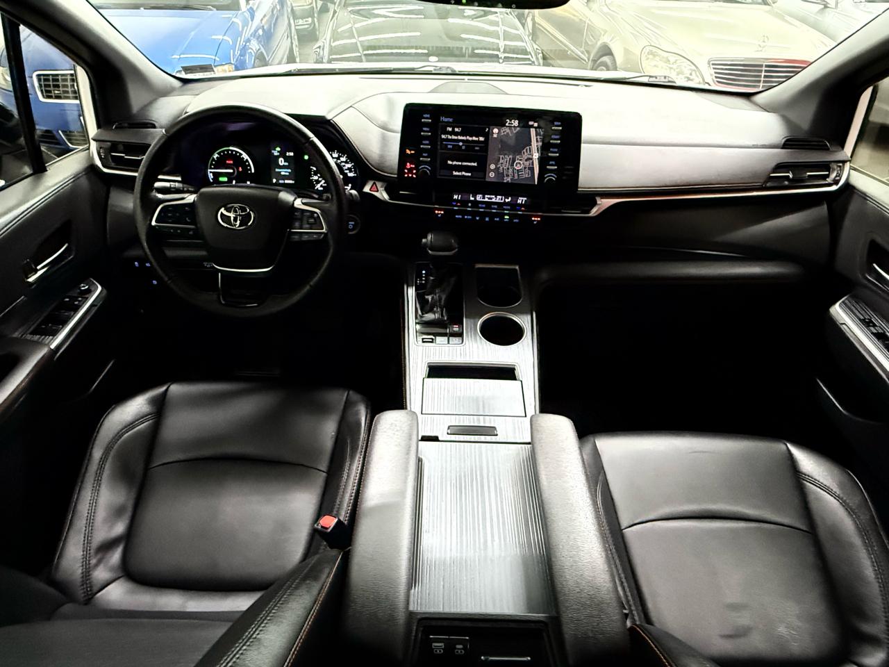 Toyota Sienna XSE 7-Passenger 2021