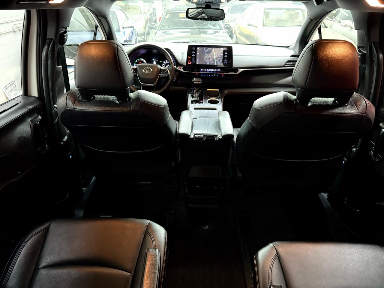 Toyota Sienna XSE 7-Passenger 2021