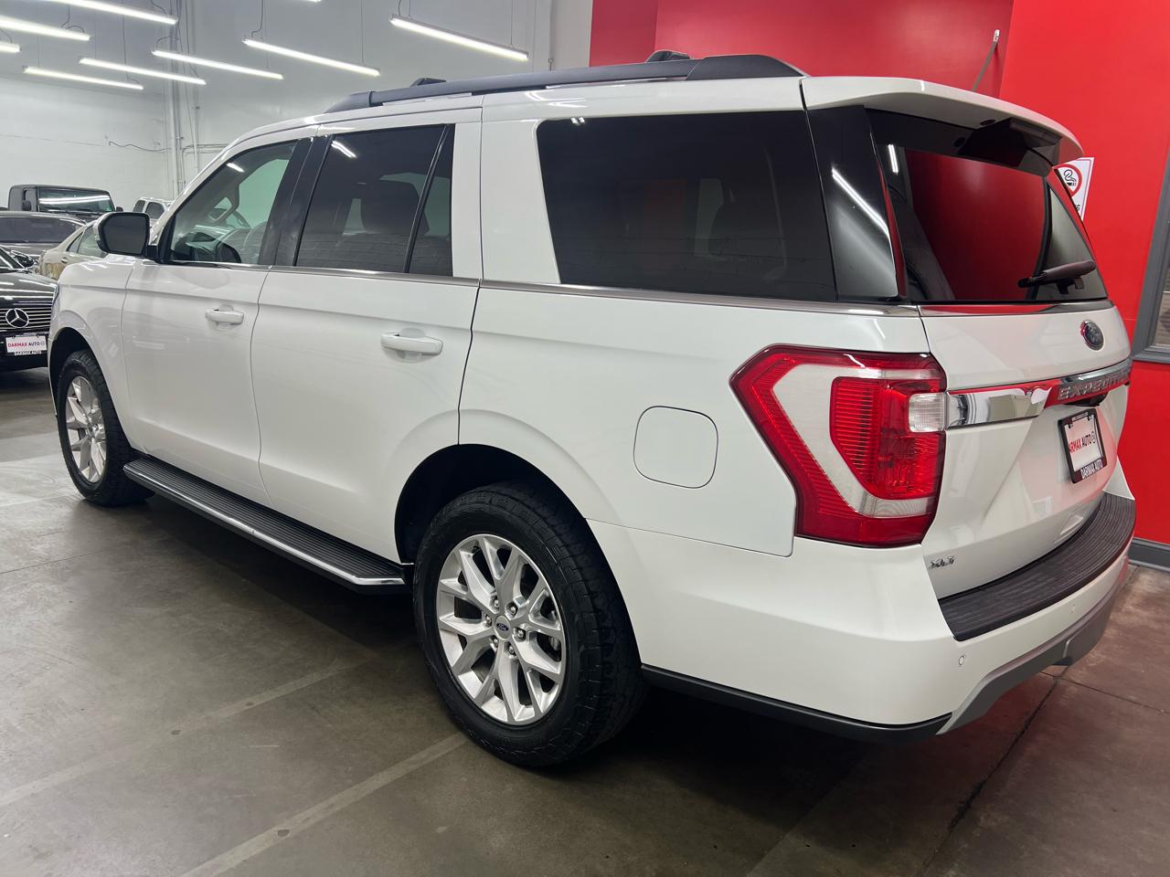 Ford Expedition XLT 2021