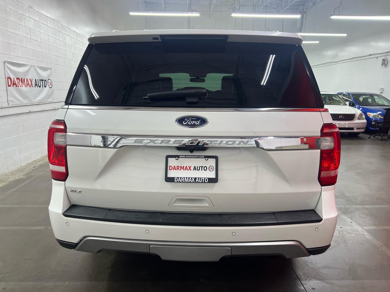 Ford Expedition XLT 2021