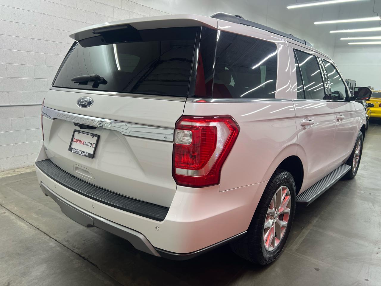 Ford Expedition XLT 2021