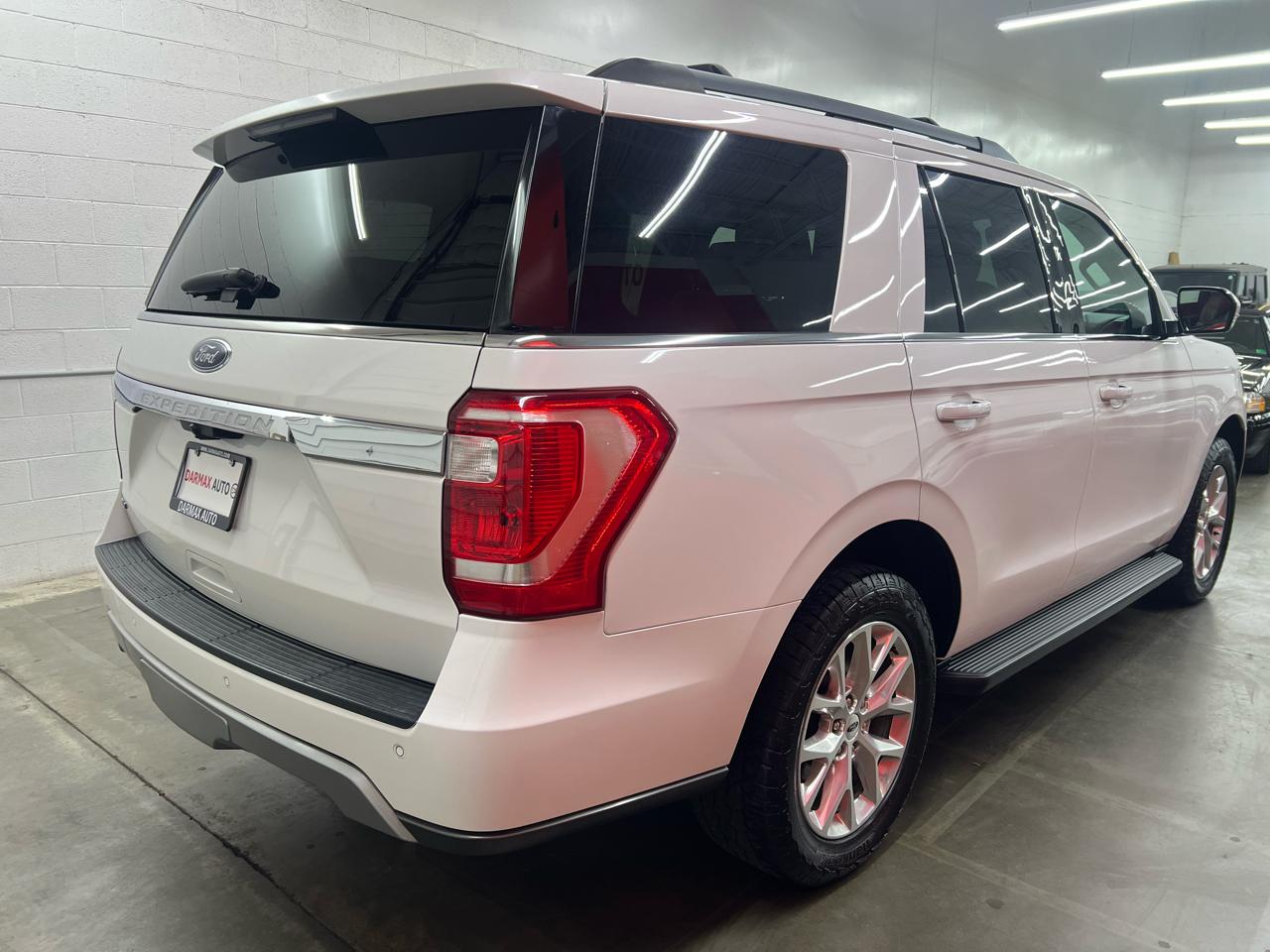 Ford Expedition XLT 2021