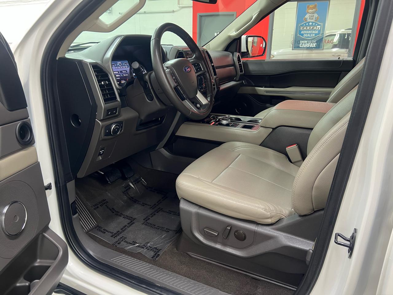 Ford Expedition XLT 2021