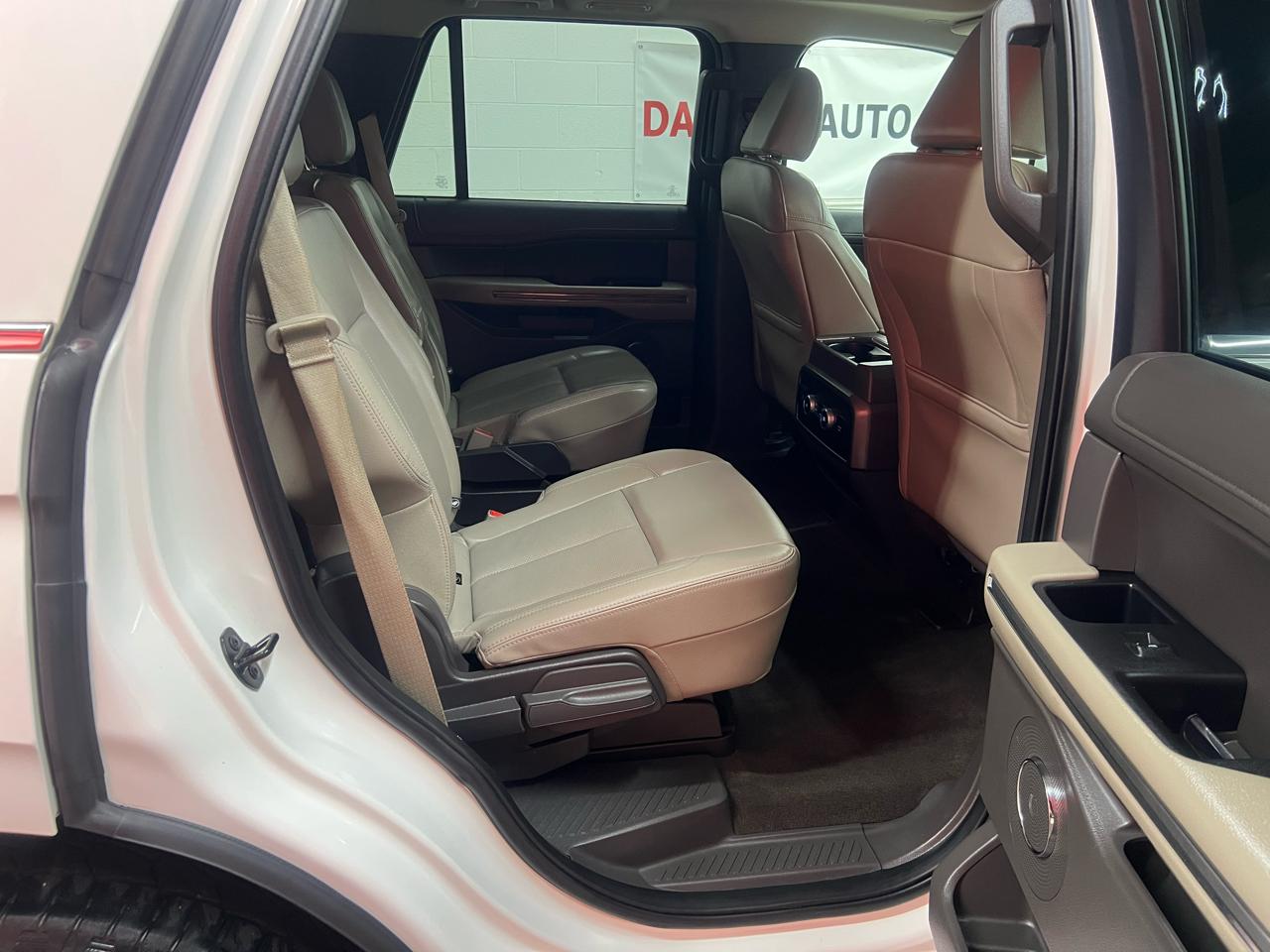 Ford Expedition XLT 2021