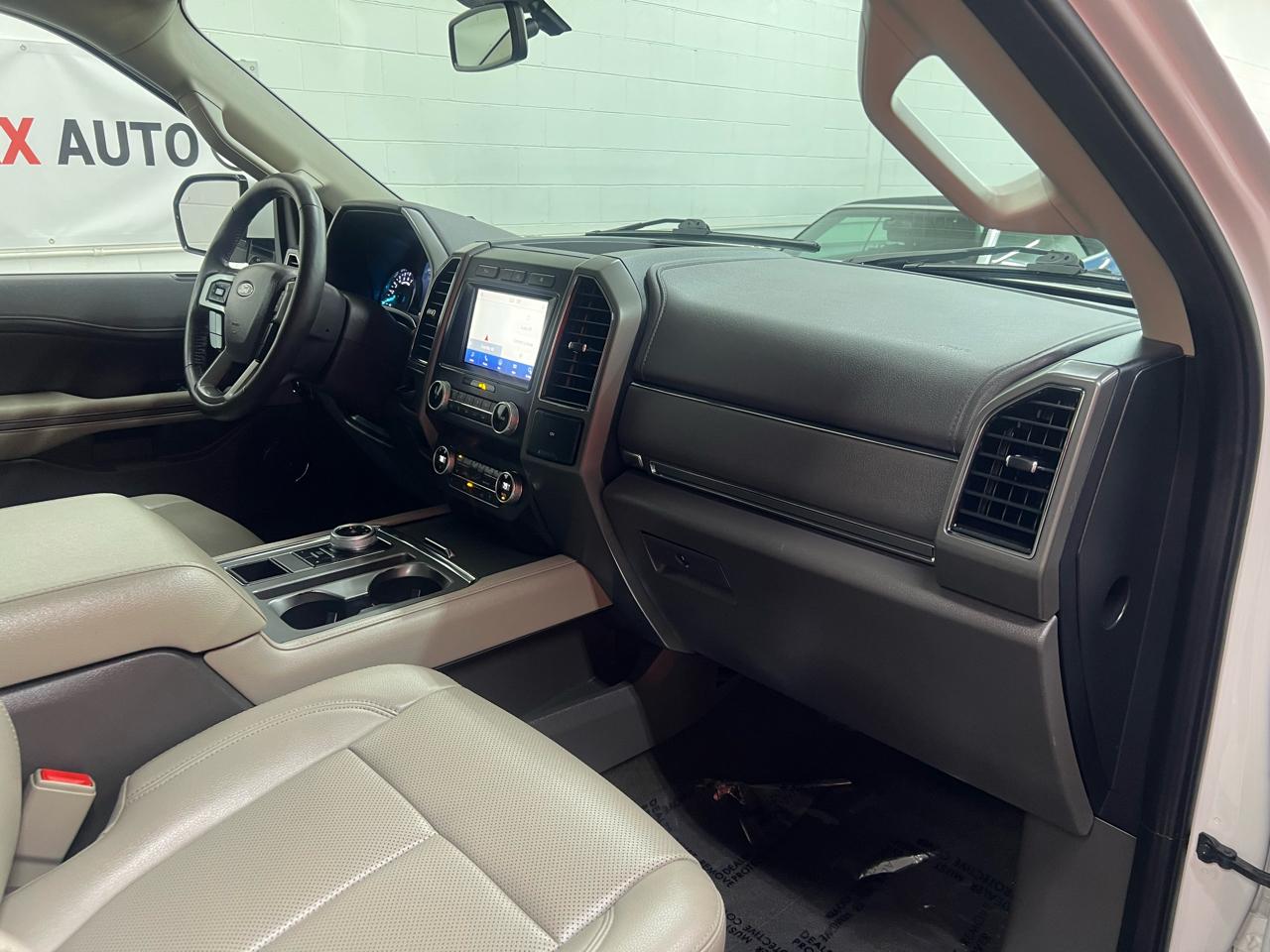 Ford Expedition XLT 2021