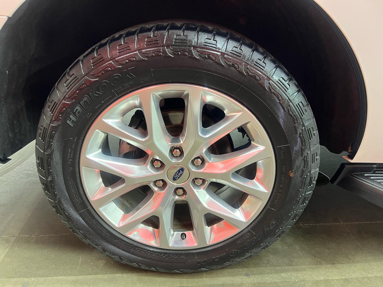 Ford Expedition XLT 2021