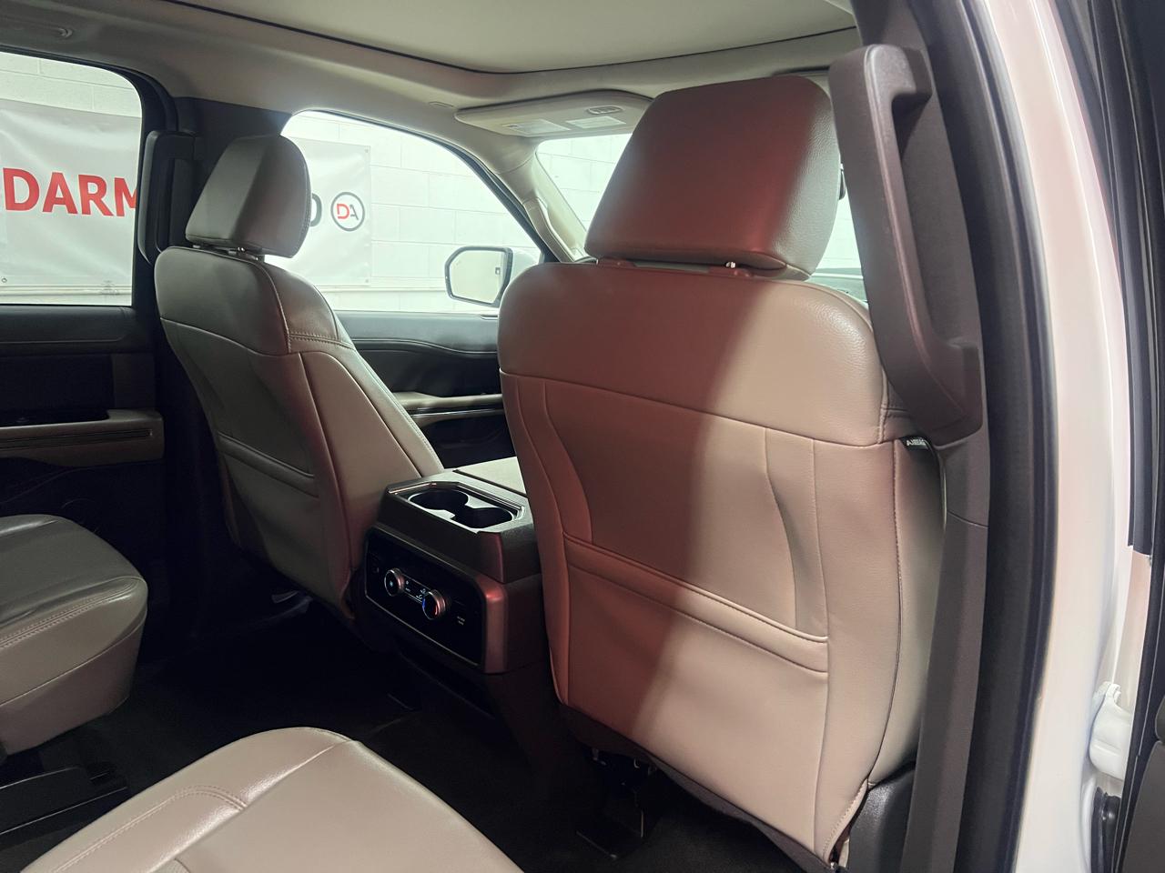 Ford Expedition XLT 2021