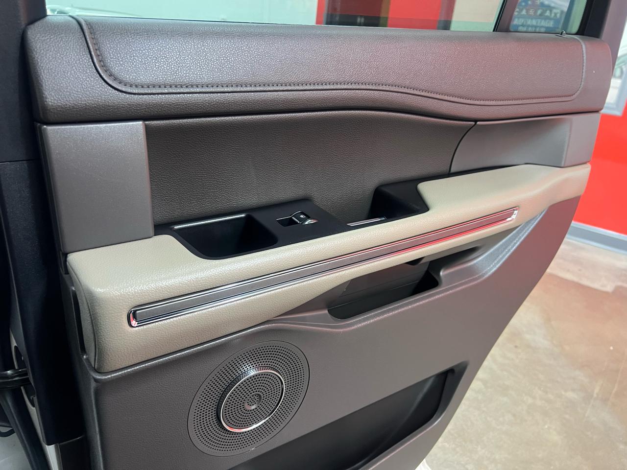 Ford Expedition XLT 2021