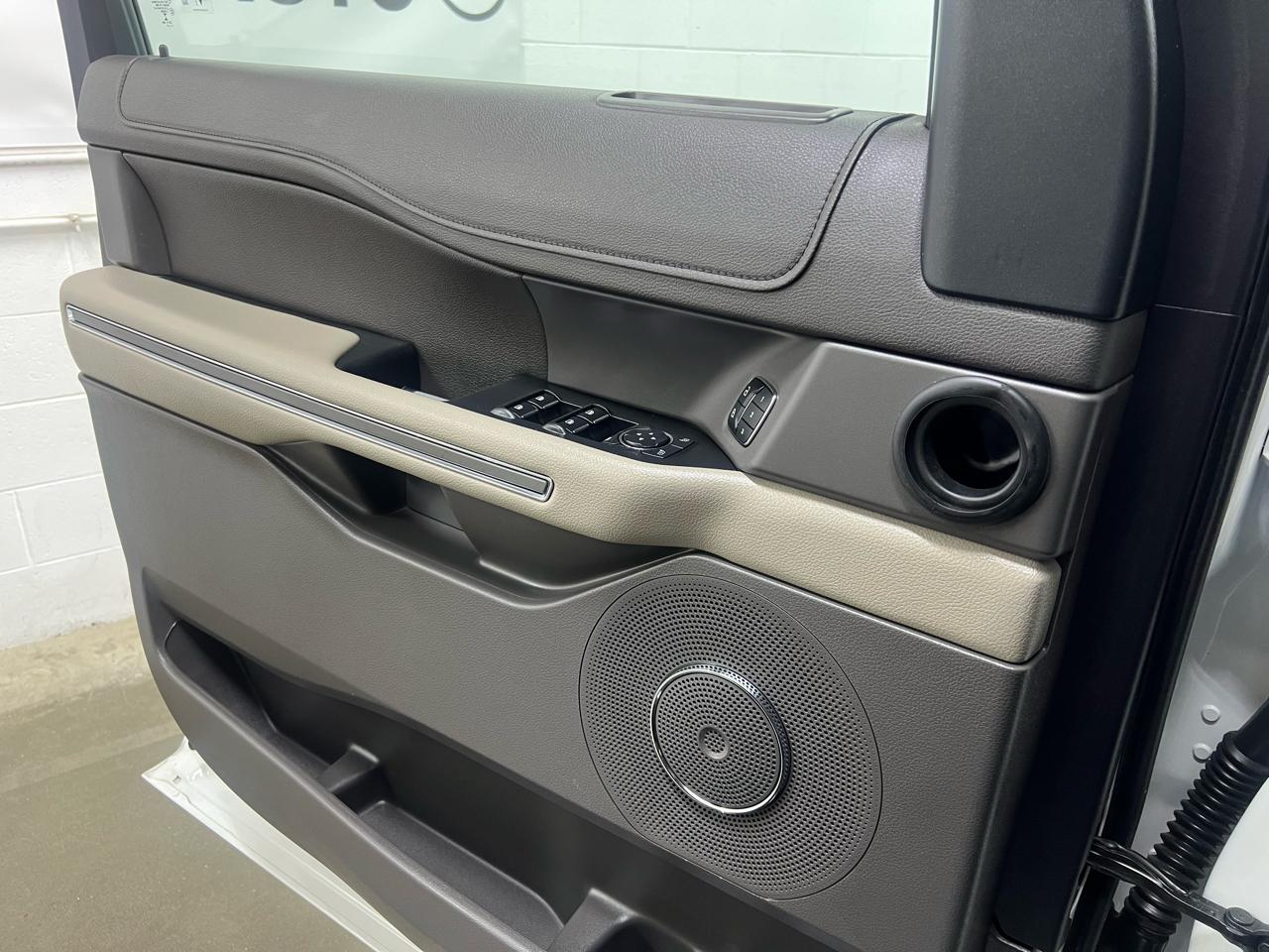 Ford Expedition XLT 2021