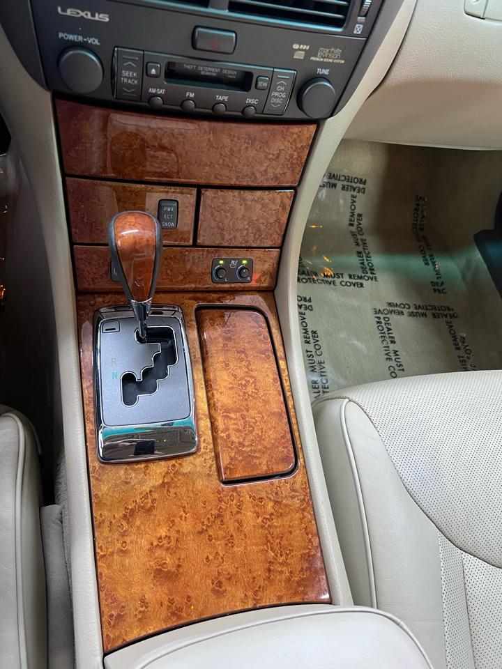 Lexus LS 430 Sedan 2006