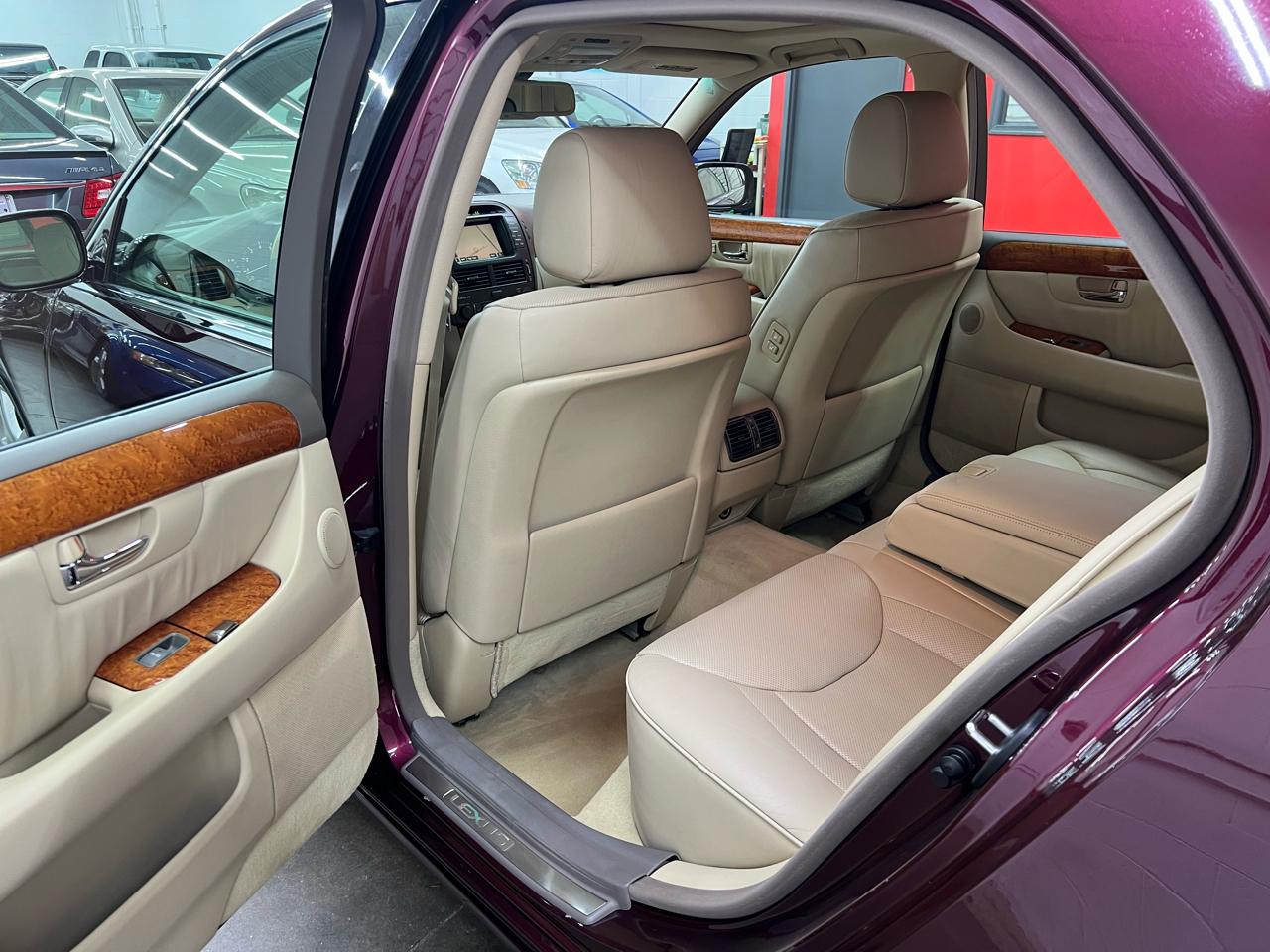 Lexus LS 430 Sedan 2006