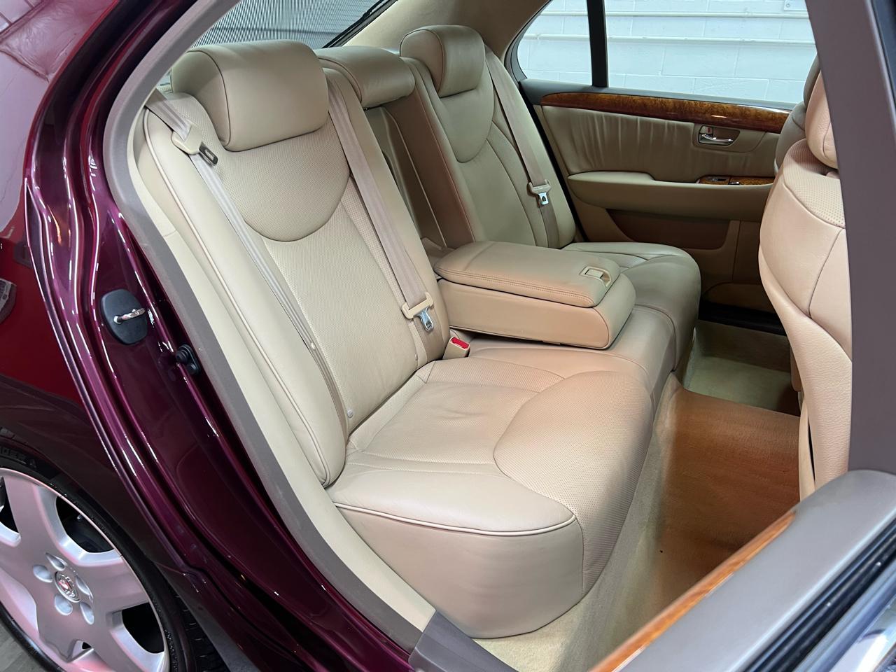 Lexus LS 430 Sedan 2006