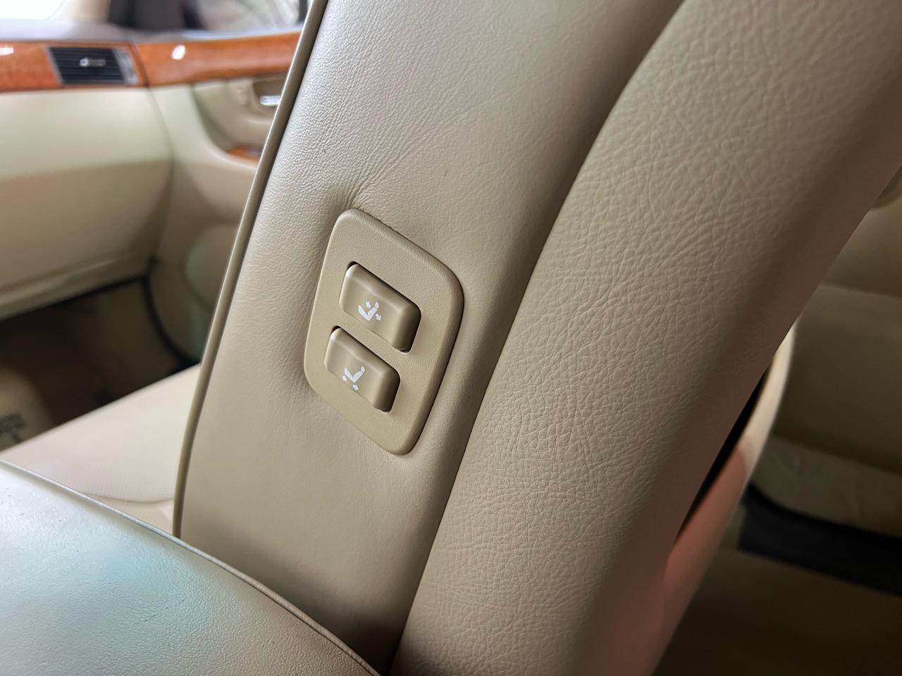 Lexus LS 430 Sedan 2006