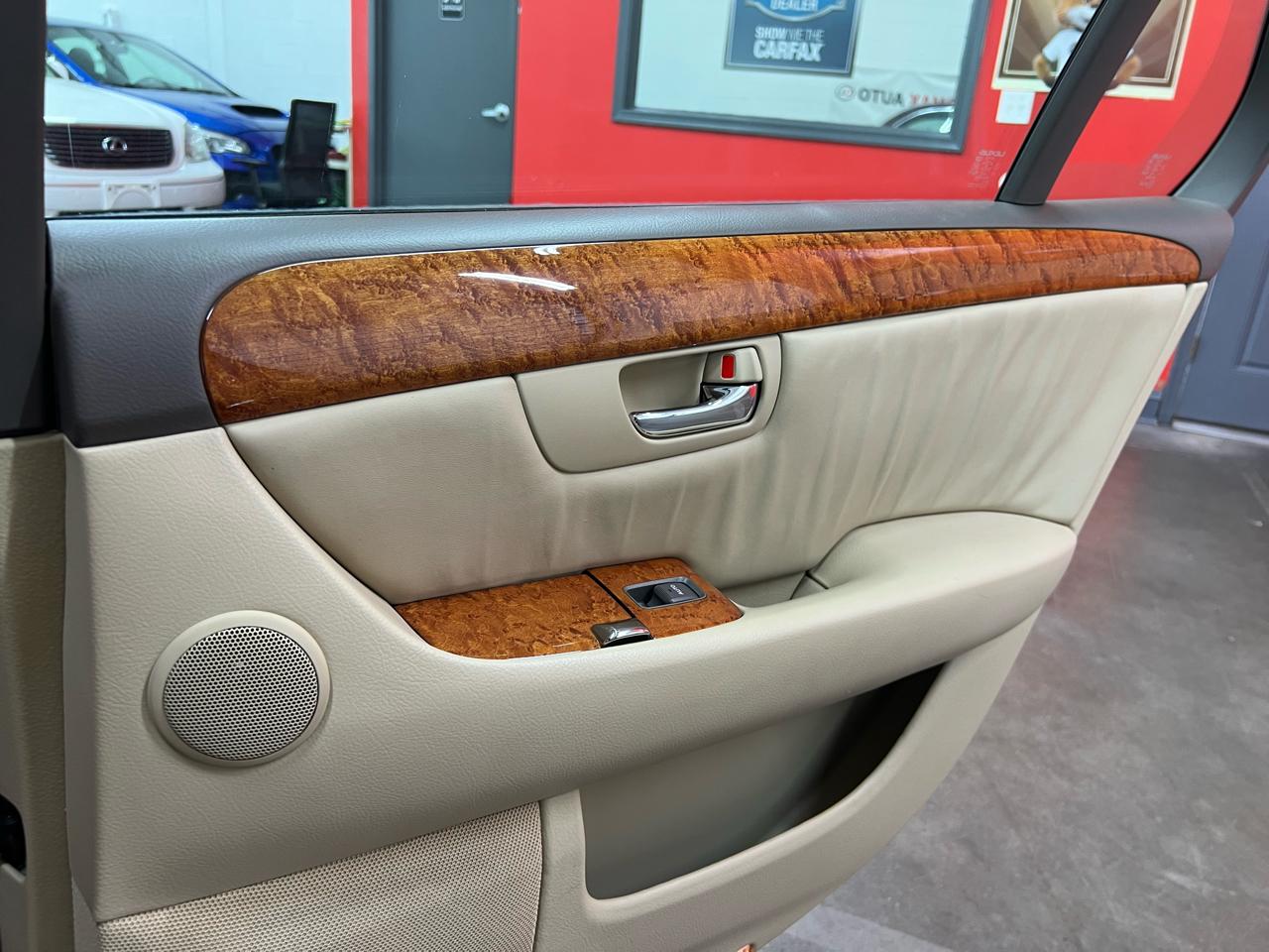 Lexus LS 430 Sedan 2006