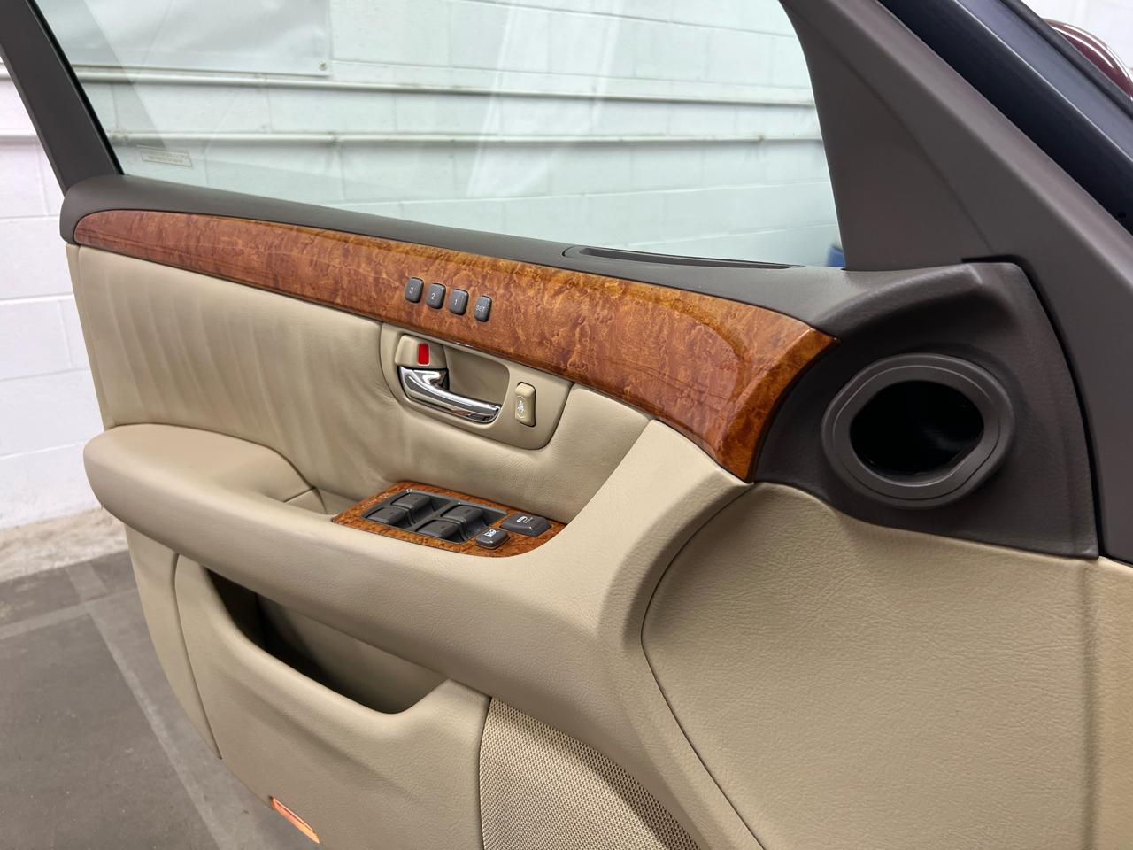 Lexus LS 430 Sedan 2006