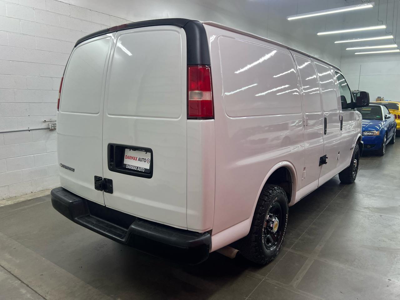 Chevrolet Express 3500 Cargo 2003