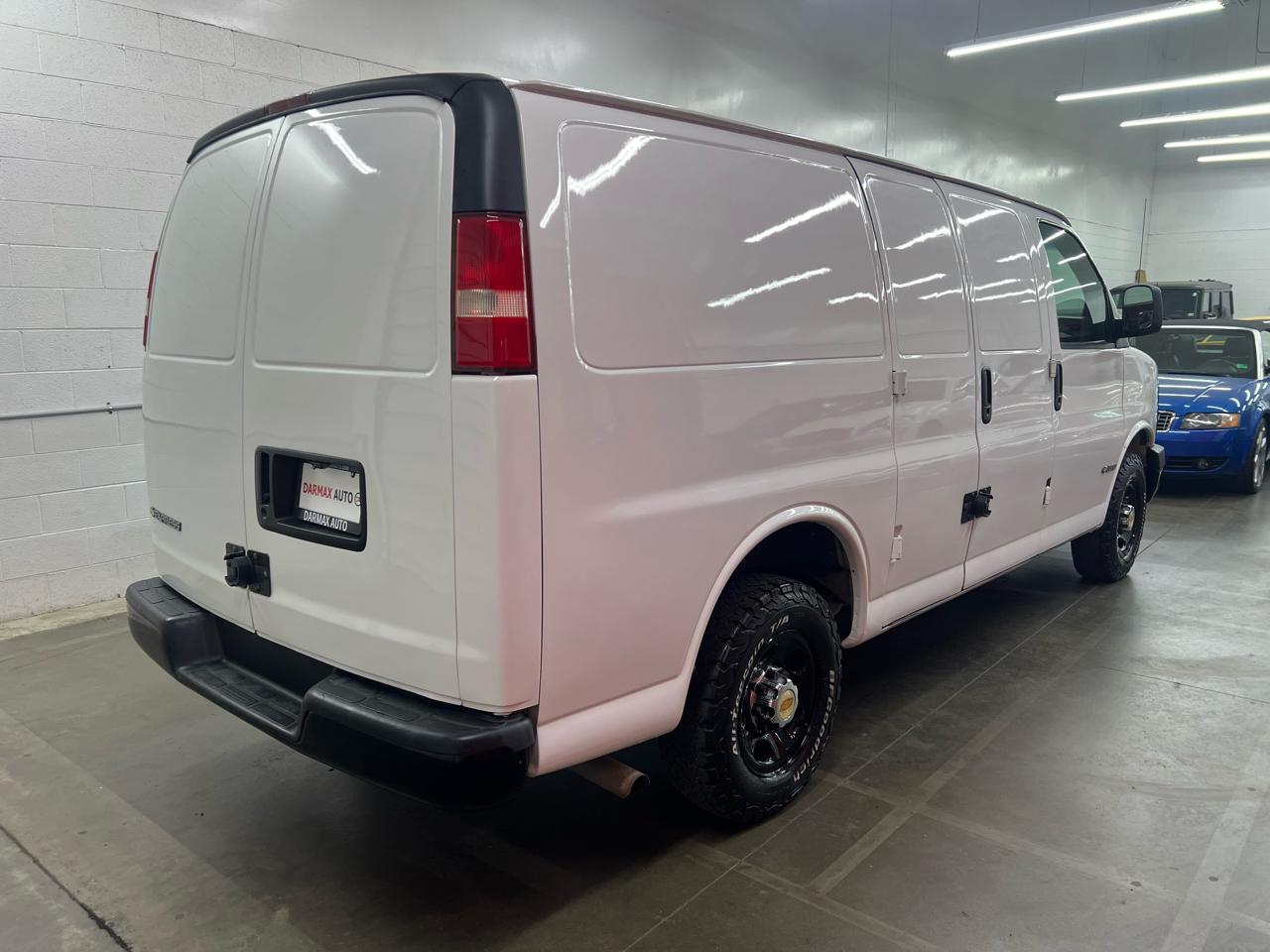 Chevrolet Express 3500 Cargo 2003