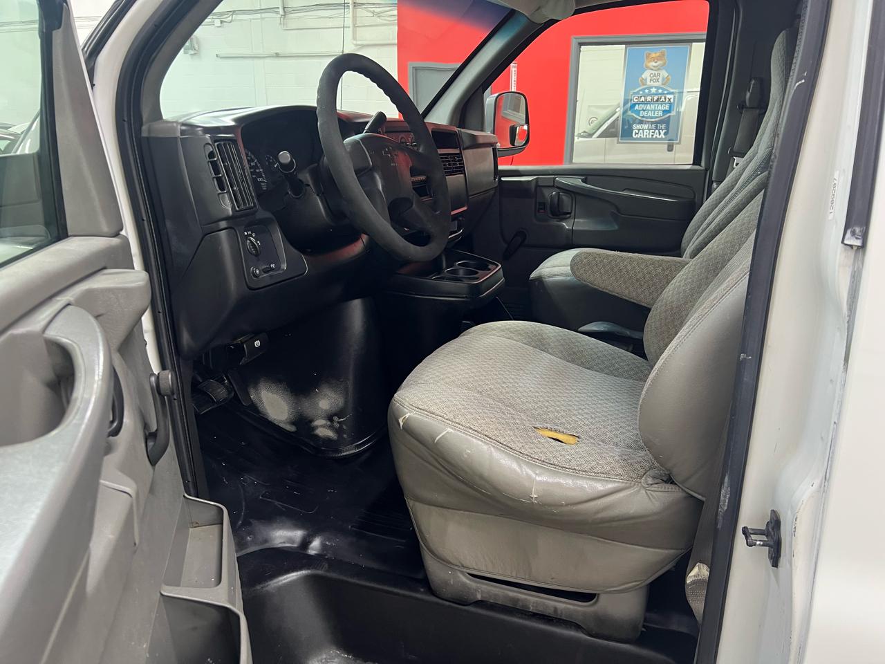 Chevrolet Express 3500 Cargo 2003