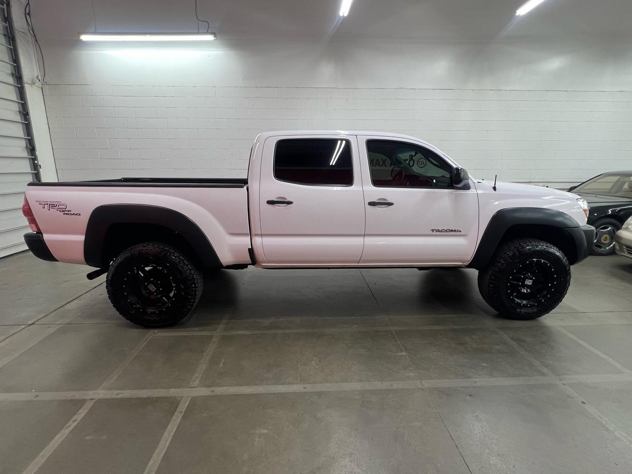 Toyota Tacoma Double Cab V6 4WD 2011