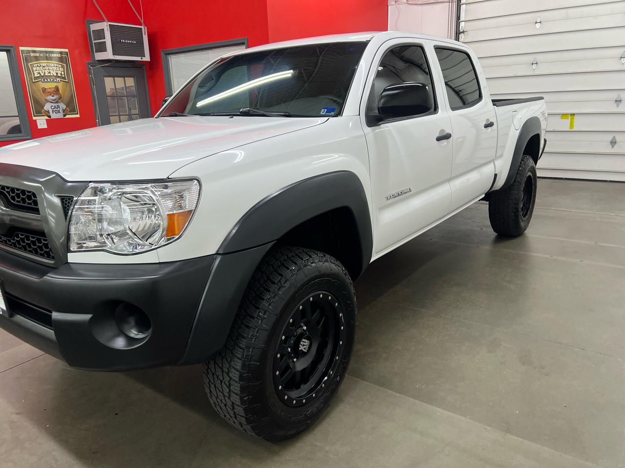 Toyota Tacoma Double Cab V6 4WD 2011