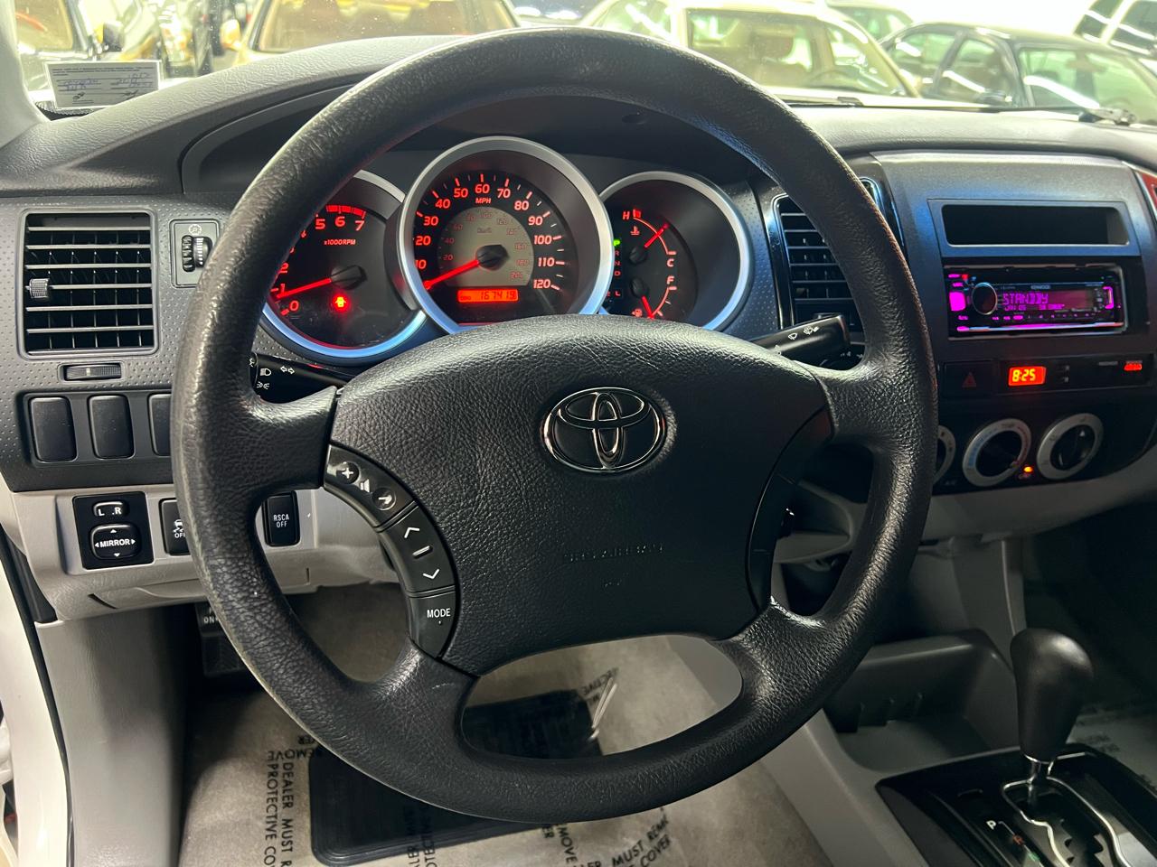 Toyota Tacoma Double Cab V6 4WD 2011