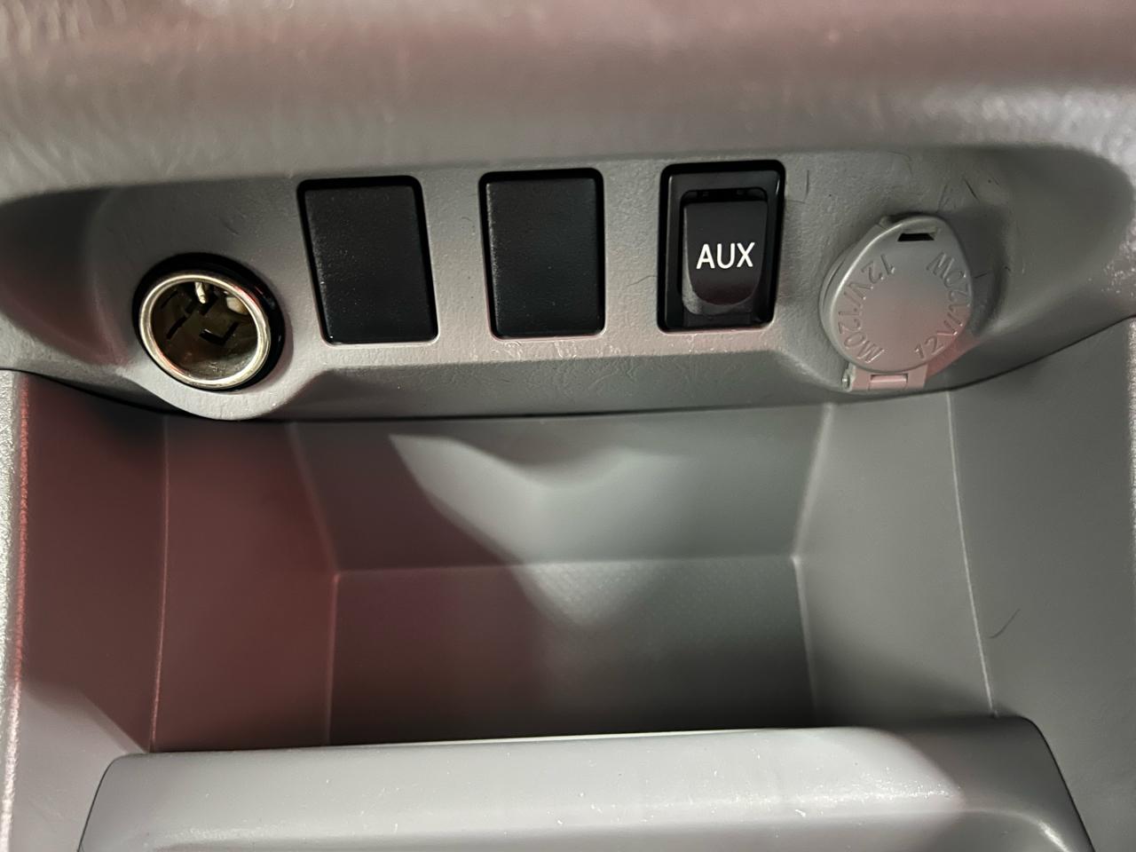 Toyota Tacoma Double Cab V6 4WD 2011