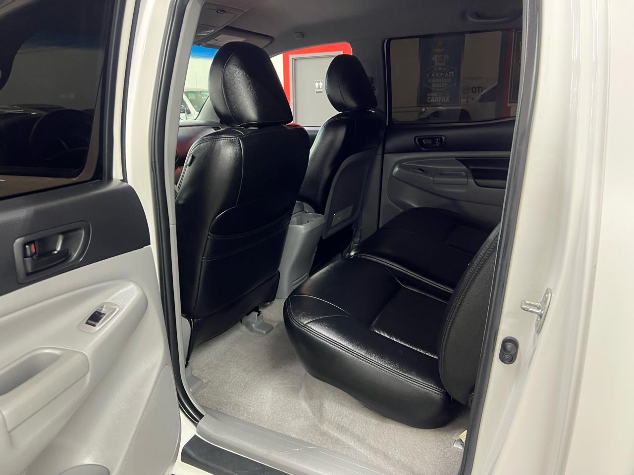 Toyota Tacoma Double Cab V6 4WD 2011