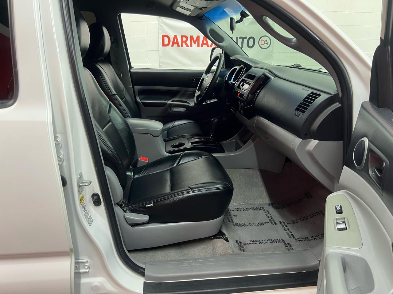 Toyota Tacoma Double Cab V6 4WD 2011