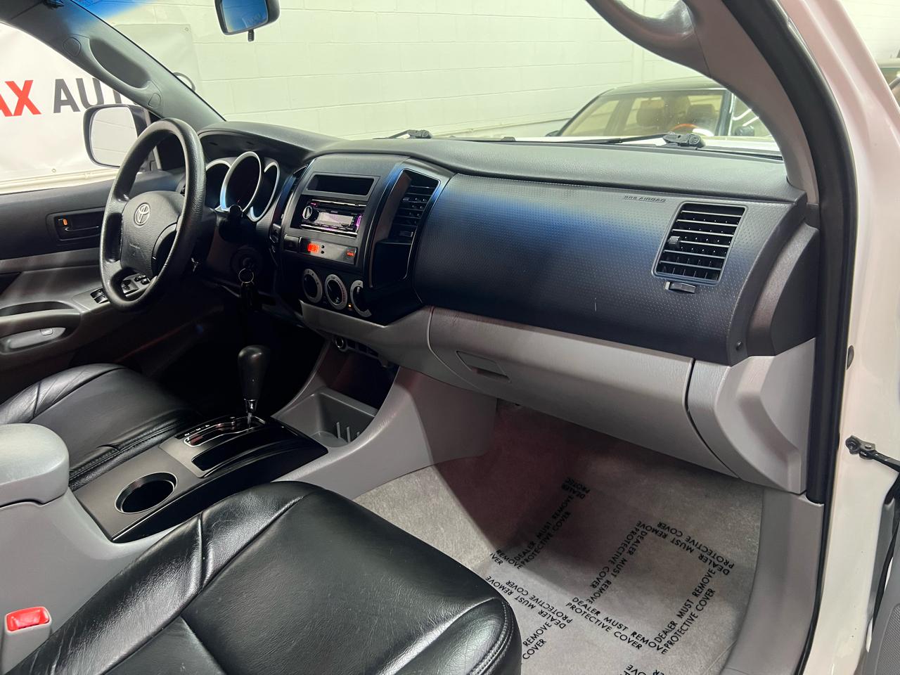 Toyota Tacoma Double Cab V6 4WD 2011