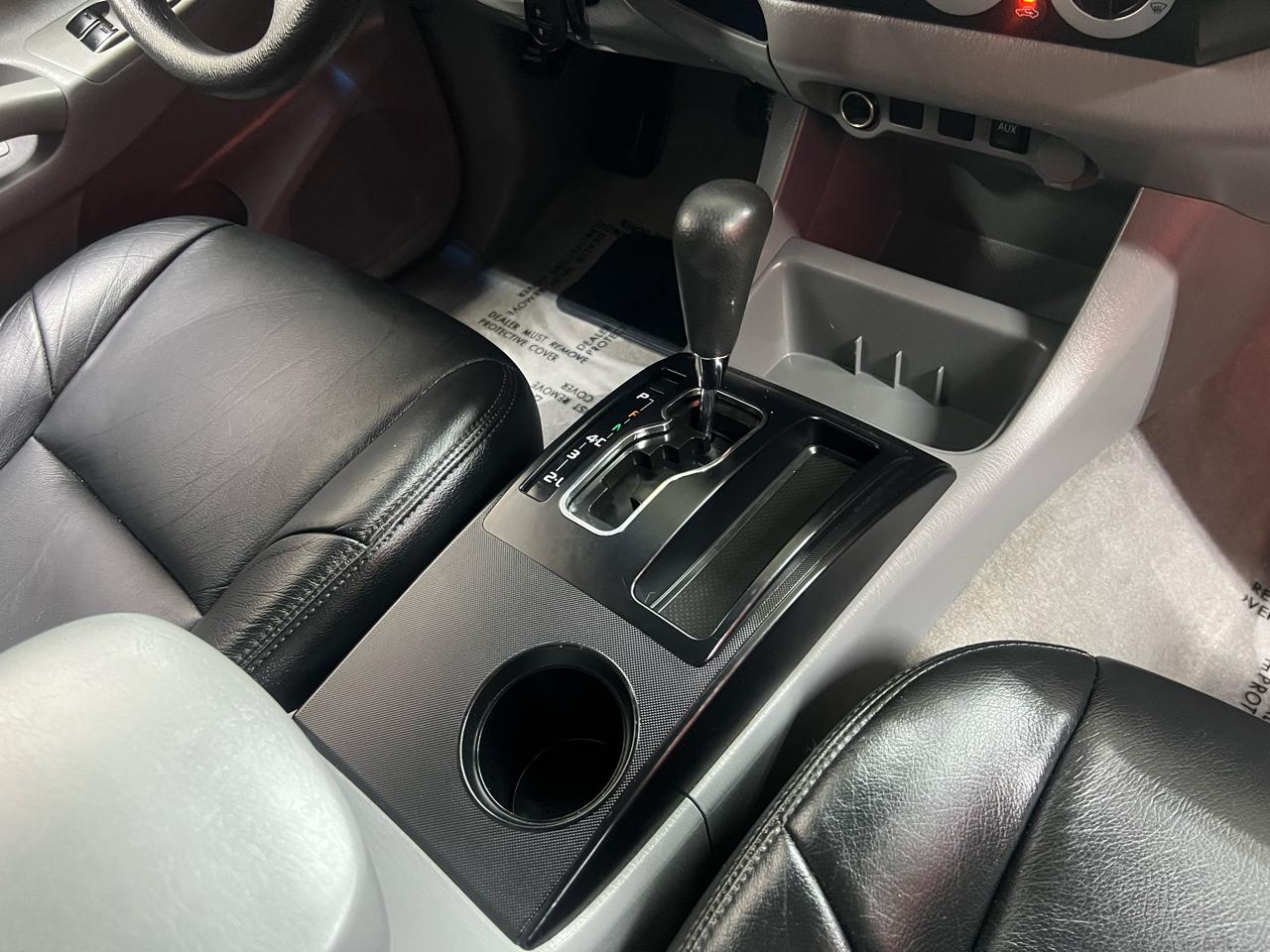 Toyota Tacoma Double Cab V6 4WD 2011