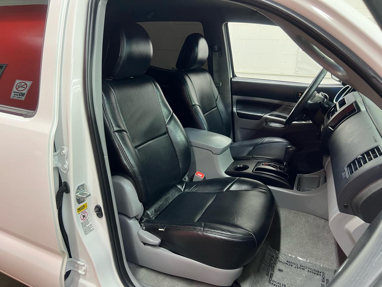 Toyota Tacoma Double Cab V6 4WD 2011