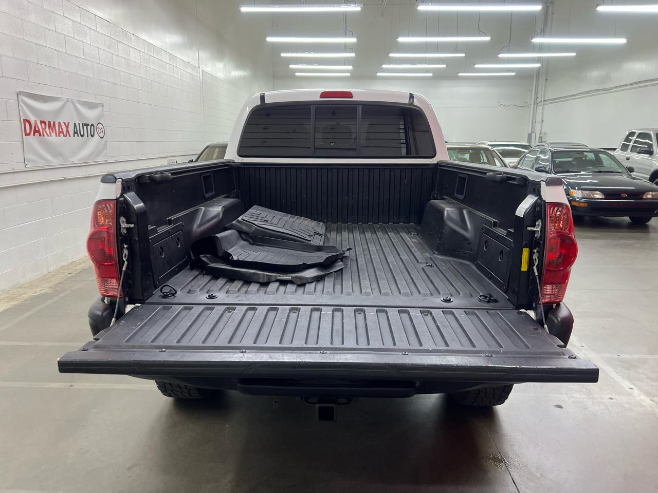 Toyota Tacoma Double Cab V6 4WD 2011