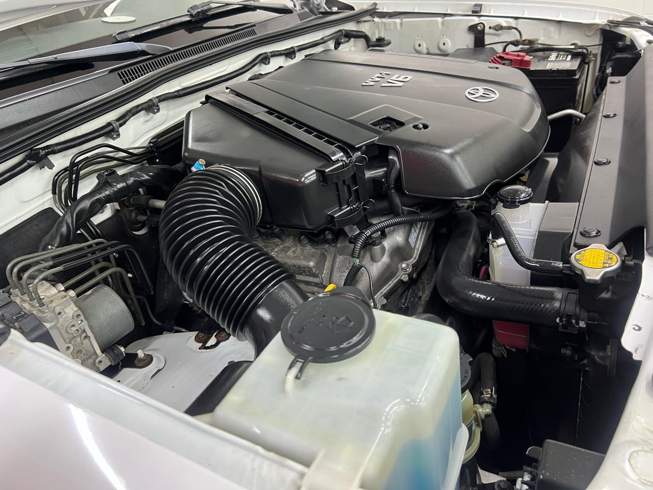 Toyota Tacoma Double Cab V6 4WD 2011