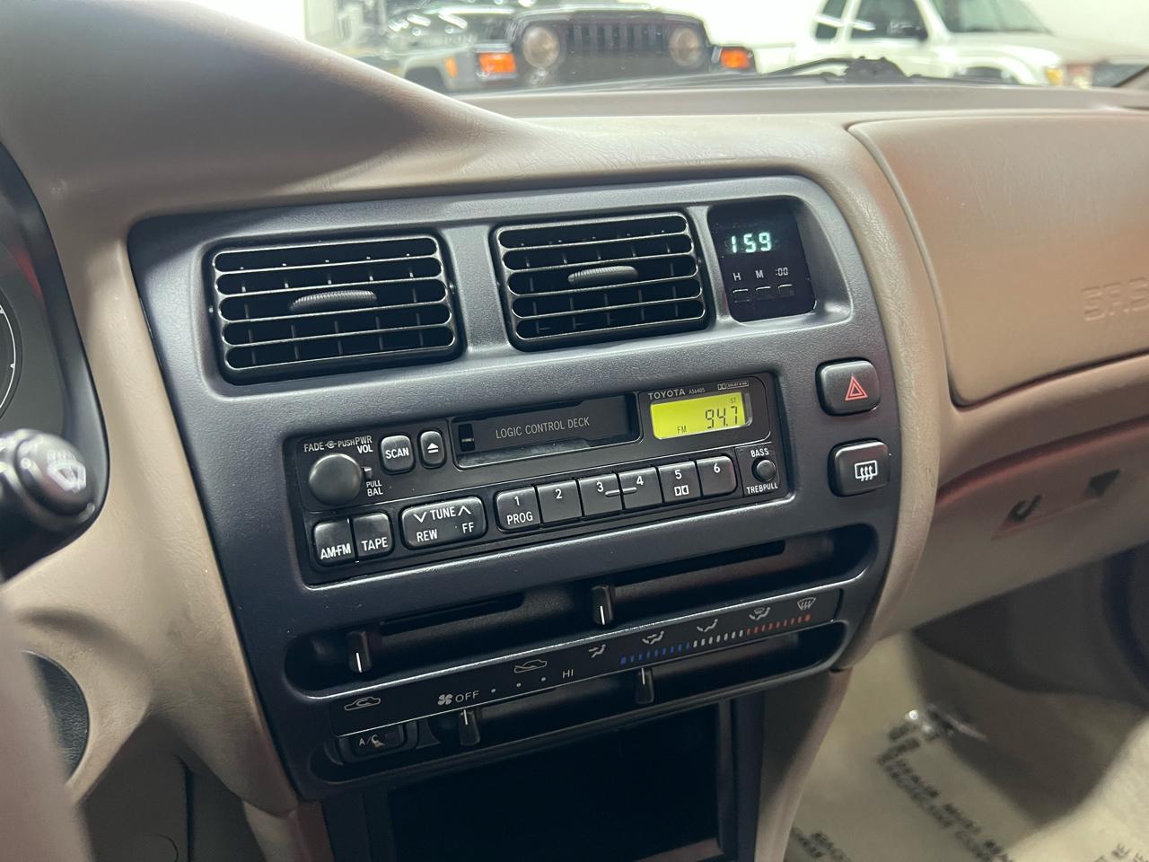 Toyota Corolla DX 1997