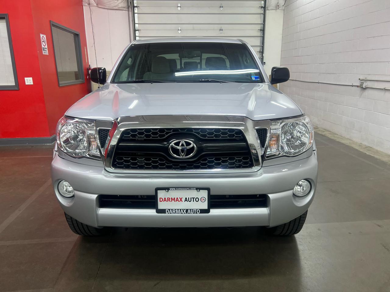 Toyota Tacoma Double Cab V6 4WD 2011