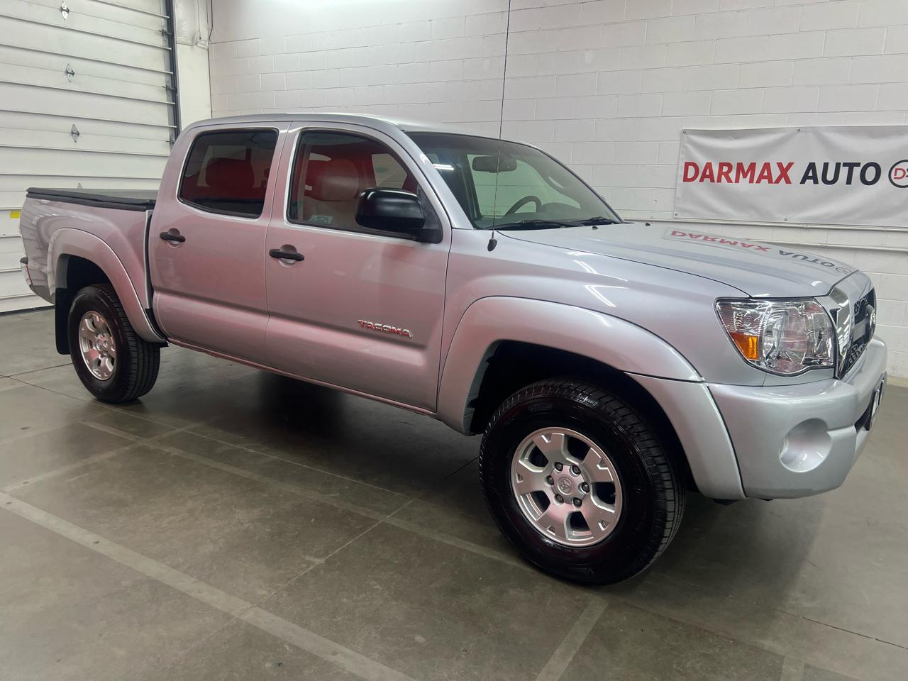 Toyota Tacoma Double Cab V6 4WD 2011