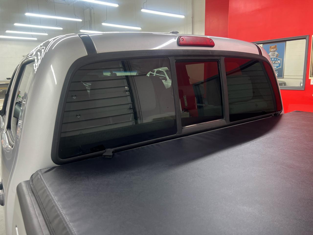 Toyota Tacoma Double Cab V6 4WD 2011