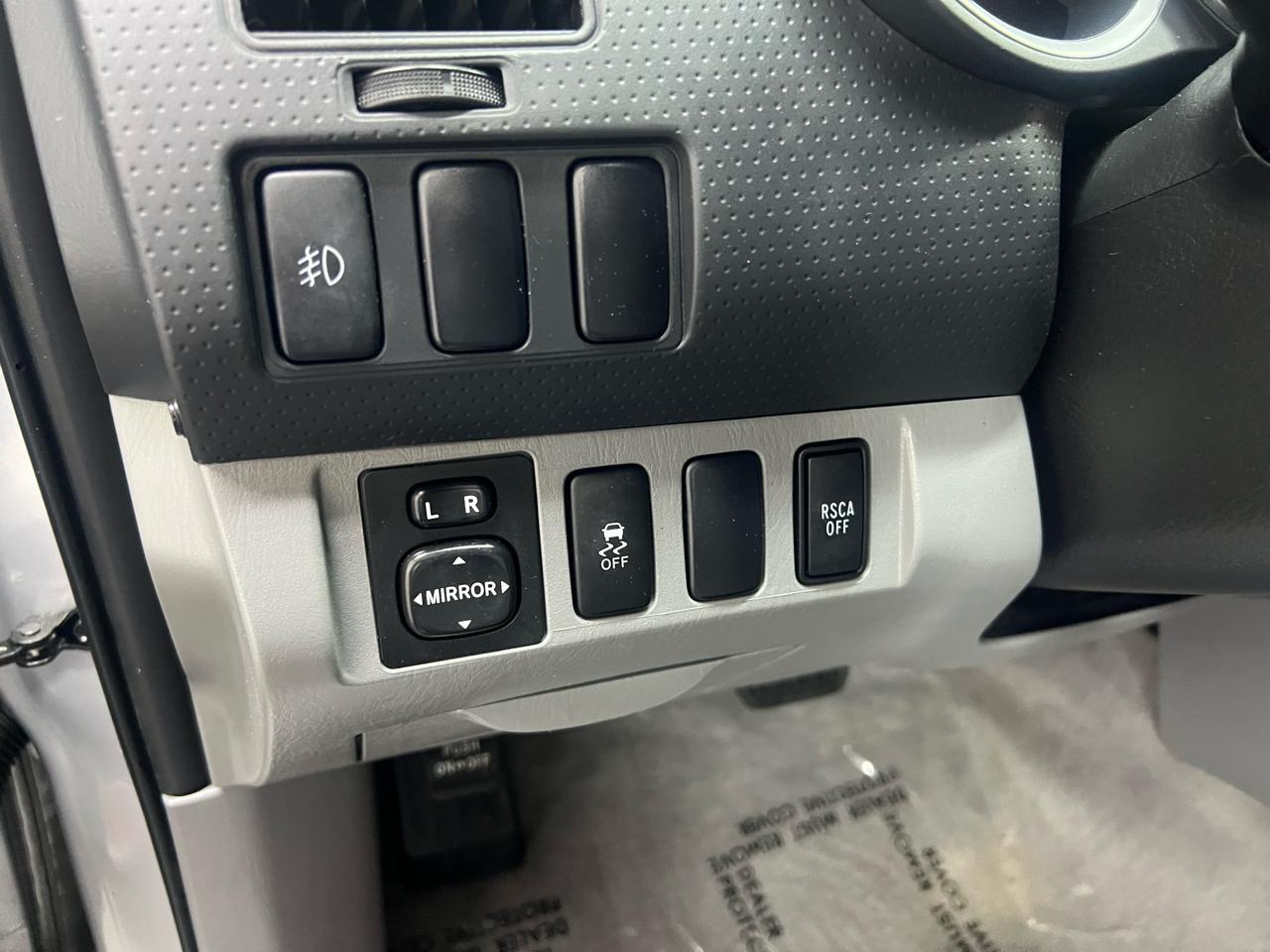 Toyota Tacoma Double Cab V6 4WD 2011