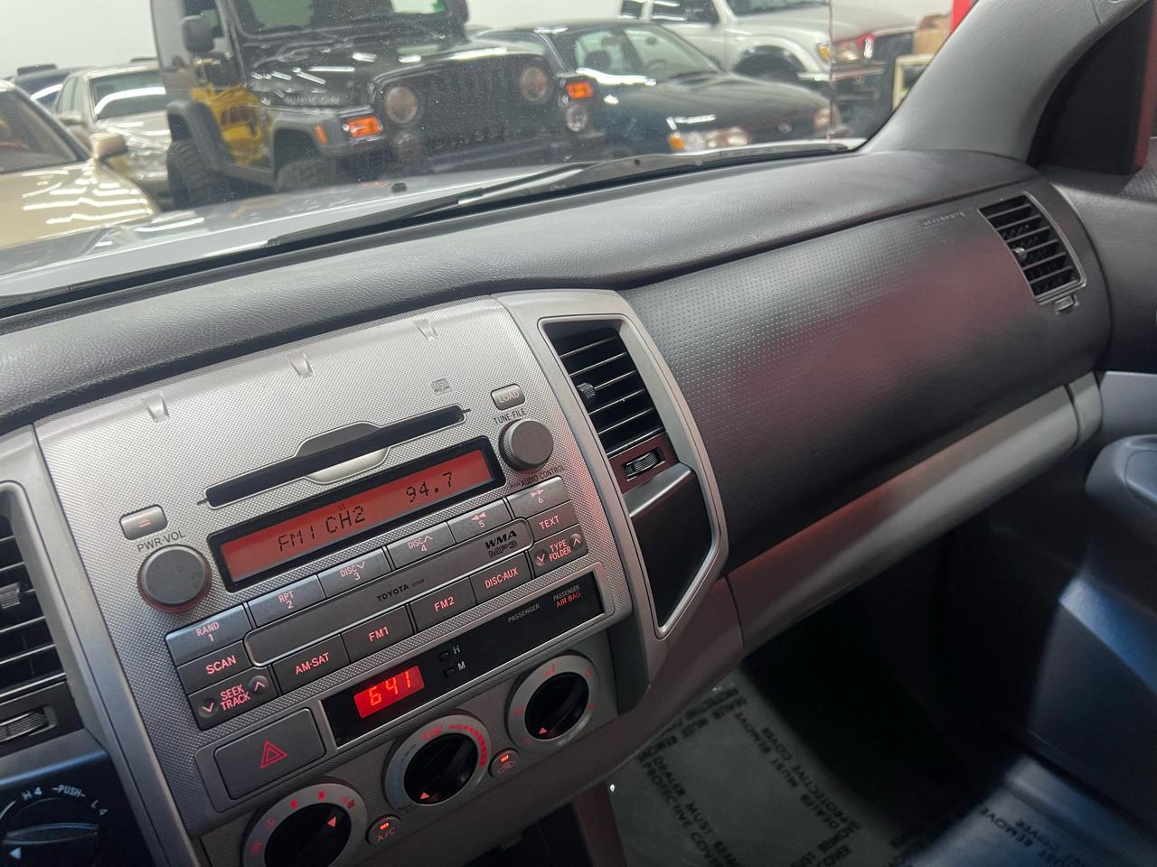 Toyota Tacoma Double Cab V6 4WD 2011