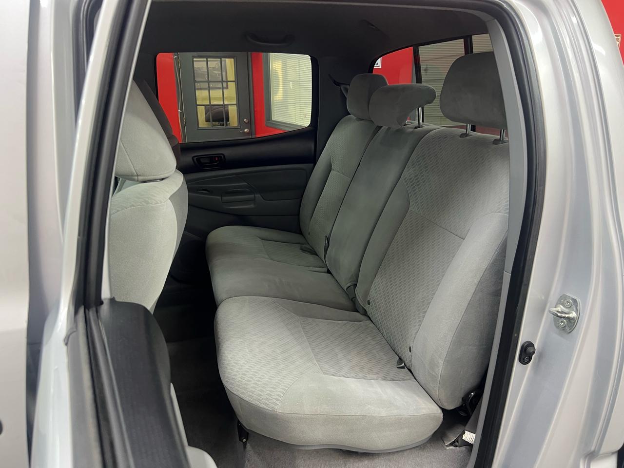 Toyota Tacoma Double Cab V6 4WD 2011