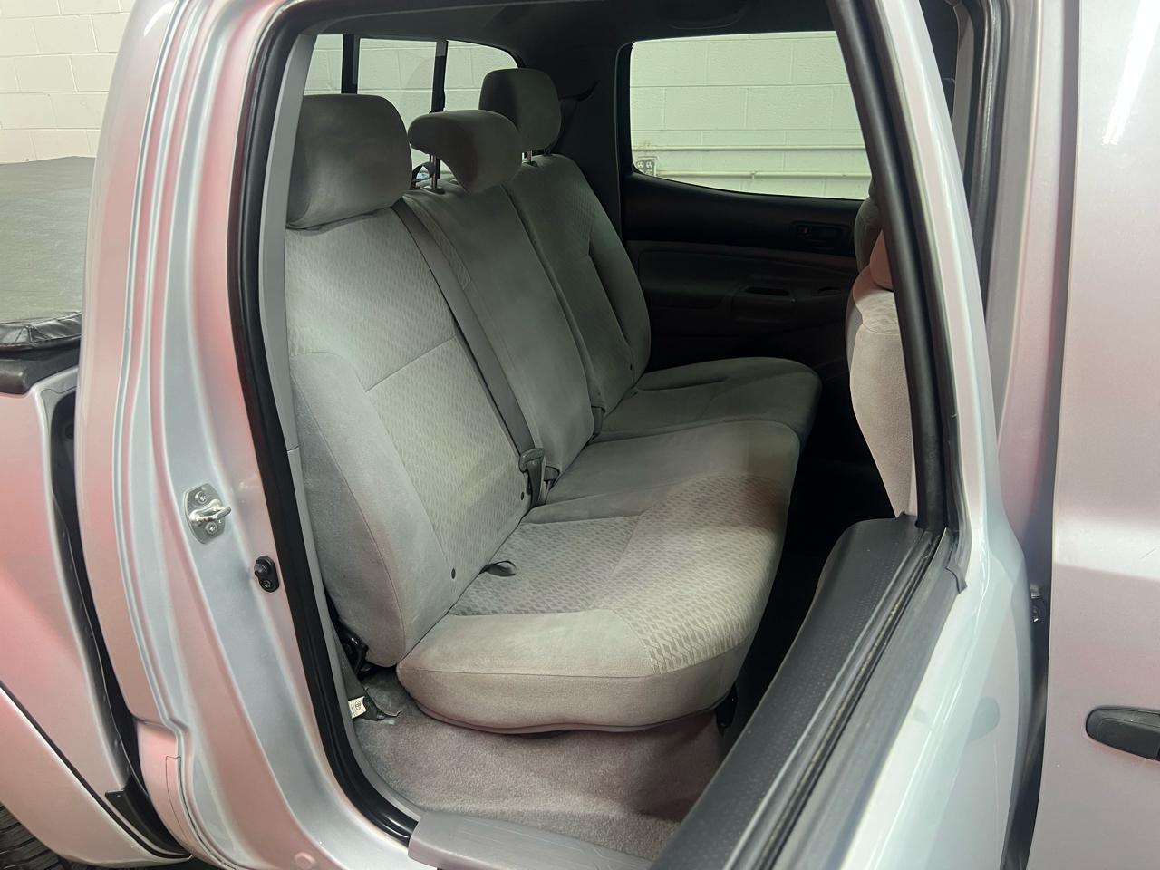 Toyota Tacoma Double Cab V6 4WD 2011