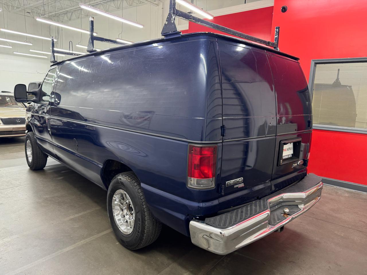 Ford Econoline E-150 2012