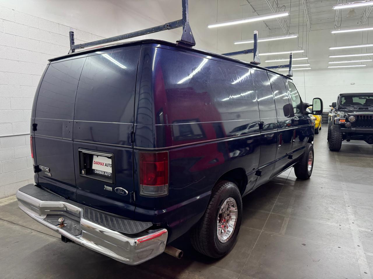 Ford Econoline E-150 2012