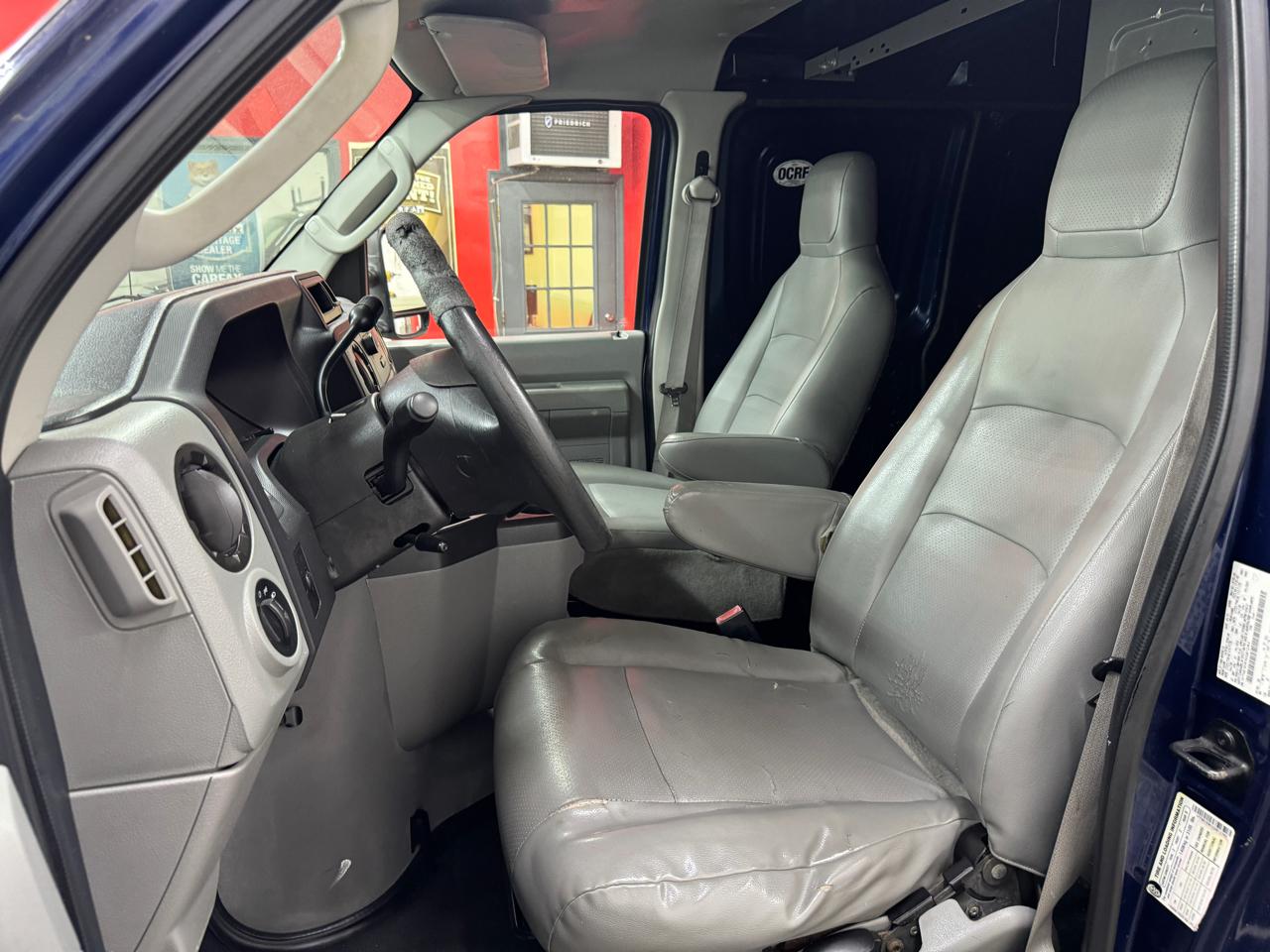 Ford Econoline E-150 2012