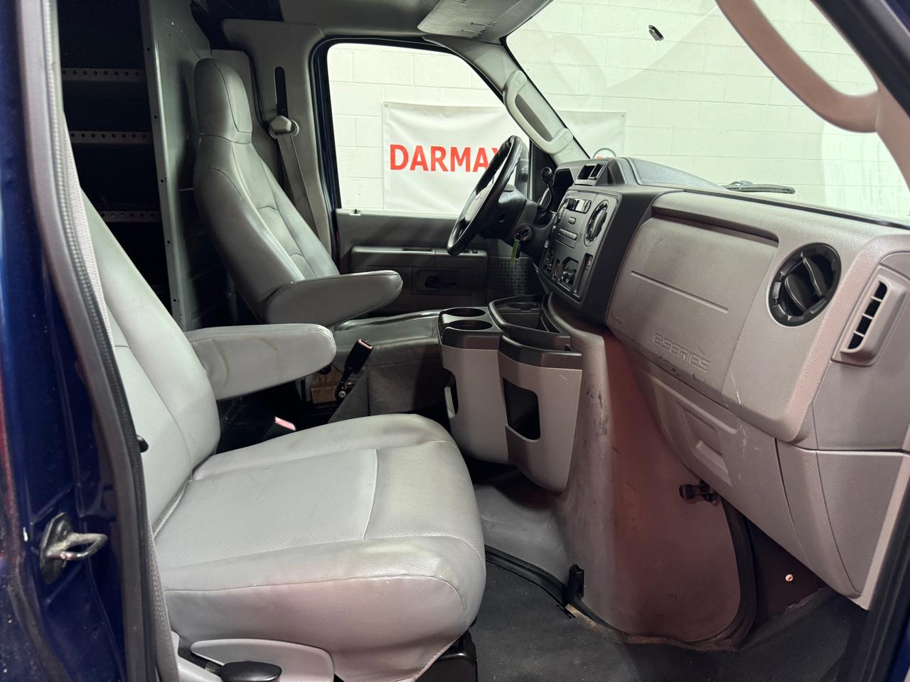 Ford Econoline E-150 2012